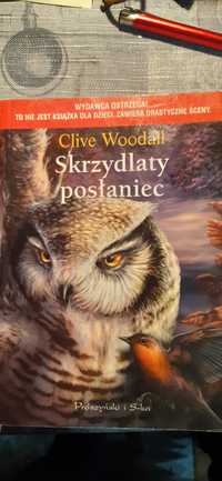 Skrzydlaty posłaniec - Clive Woodall