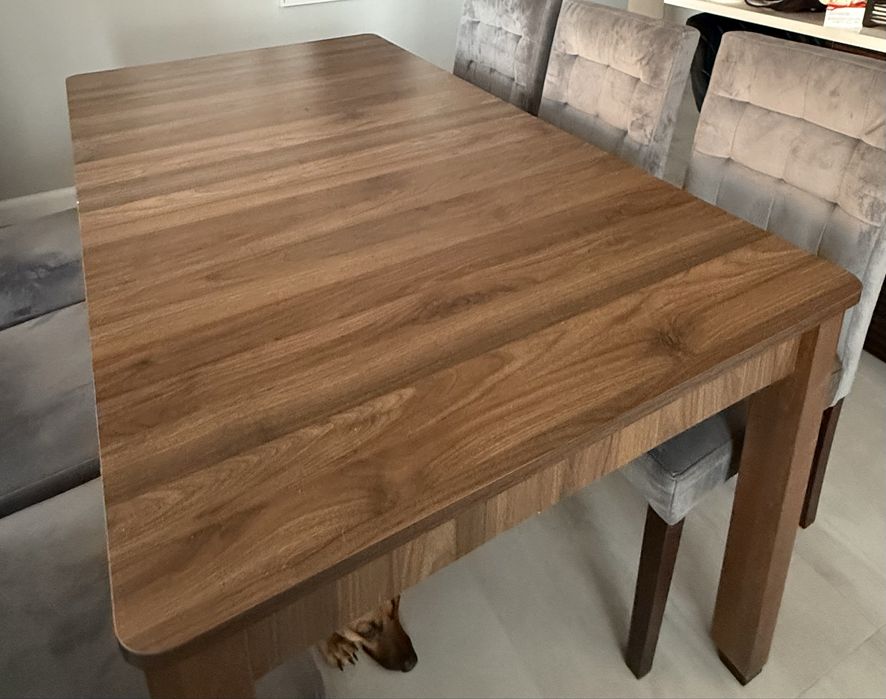 Rozkładany stół do jadalni