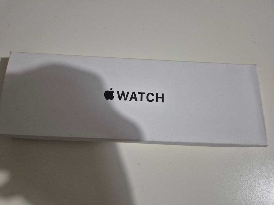 Apple Watch SE 2 GPS 44mm – pełny zestaw, działa idealnie