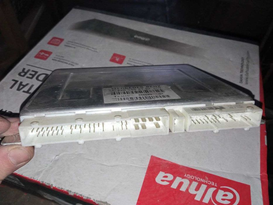 Блок модуль керування пневмо-підвіскою Mercedes W220 3.2CDI 2205450732