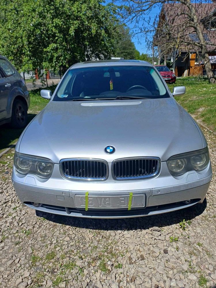 Samochód osobowy bmw 735i e65