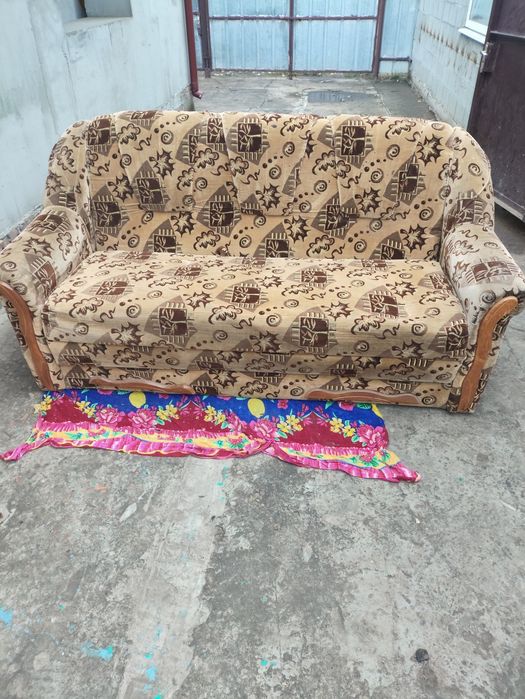 Продам диван стан хороший