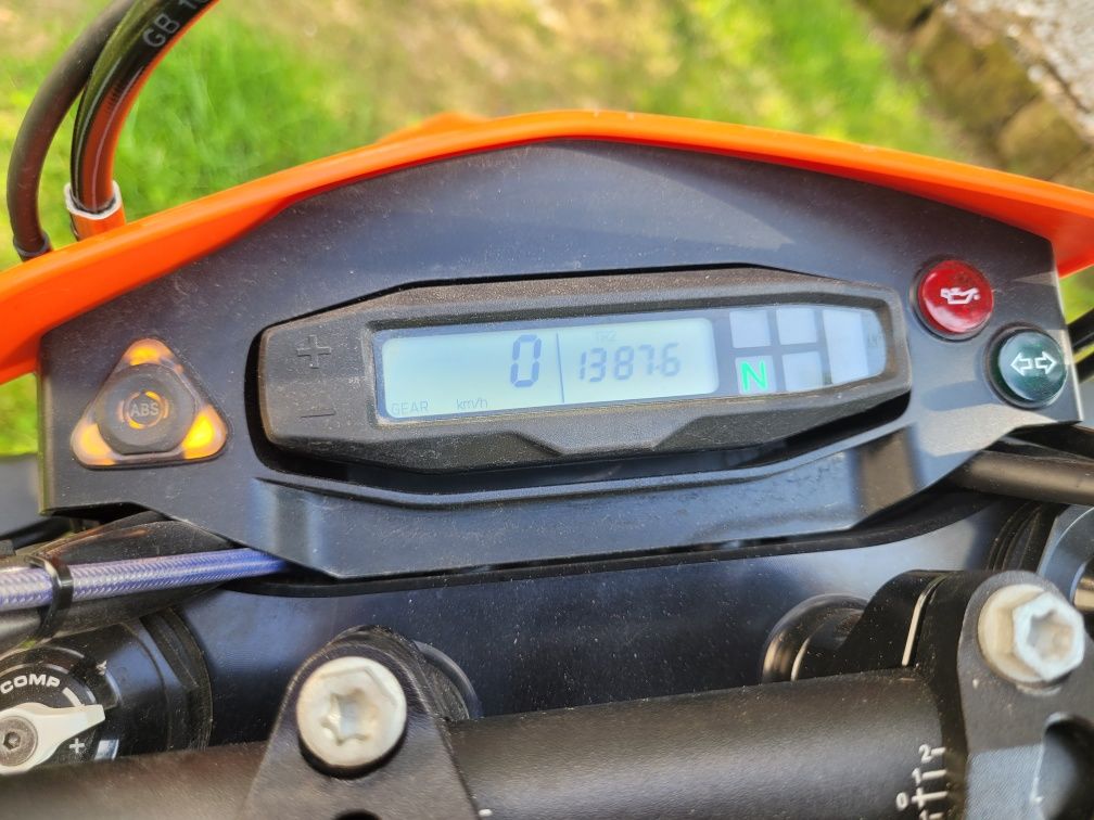 Ktm 690 smc 1387 km przebieg