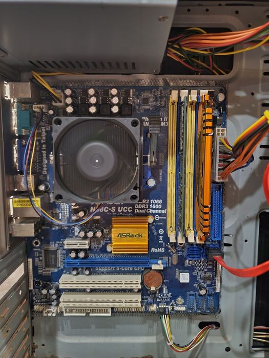 Комп'ютер 4ядра, 8гб, ssd256