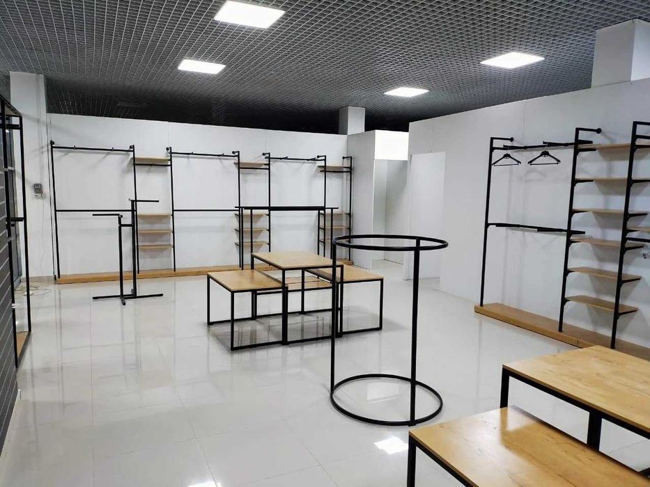 Рейли для магазинів одягу в стилі LOFT