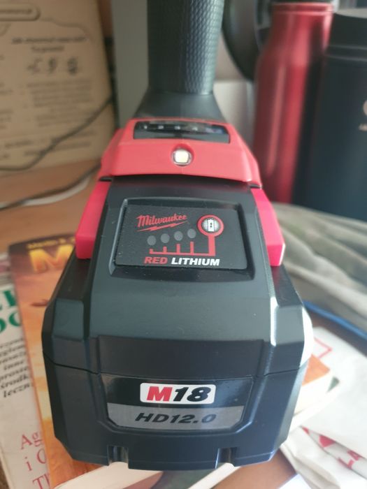 Milwaukee M18 HighOutput HD12.0 Red Lithium 12Ah Bateria