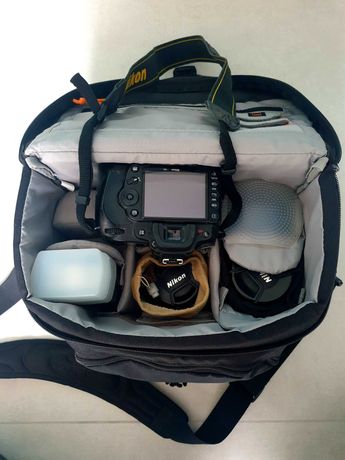 Nikon d90 wraz z obiektywami i akcesoriami