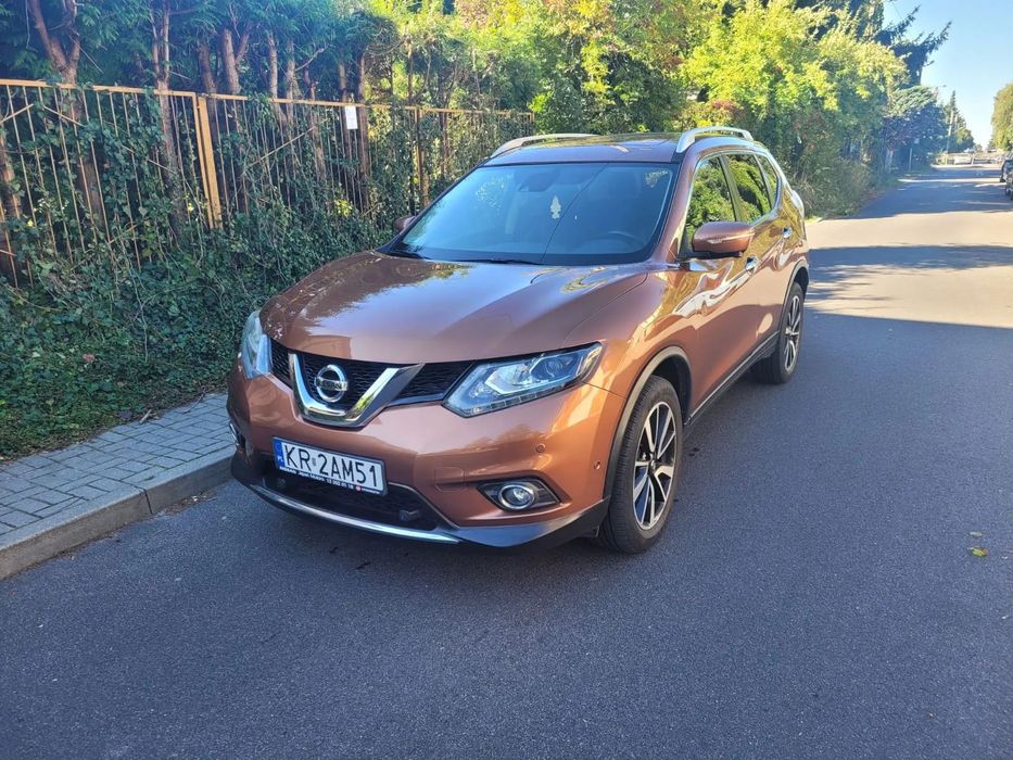 Nissan X-Trail Najbogatsza wersja, kolor metaliczna miedź, mały przebieg