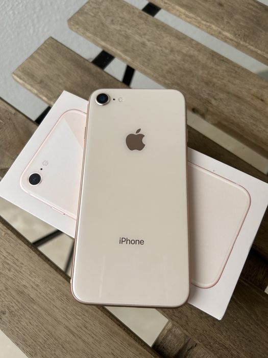 IPhone 8 - 64GB (desbloqueado)