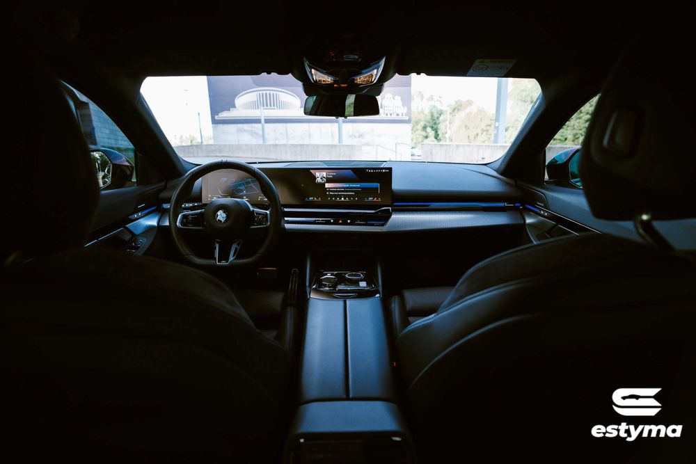 Wynajem samochodu, wypożyczalnia samochodów Estyma - BMW 5 G60