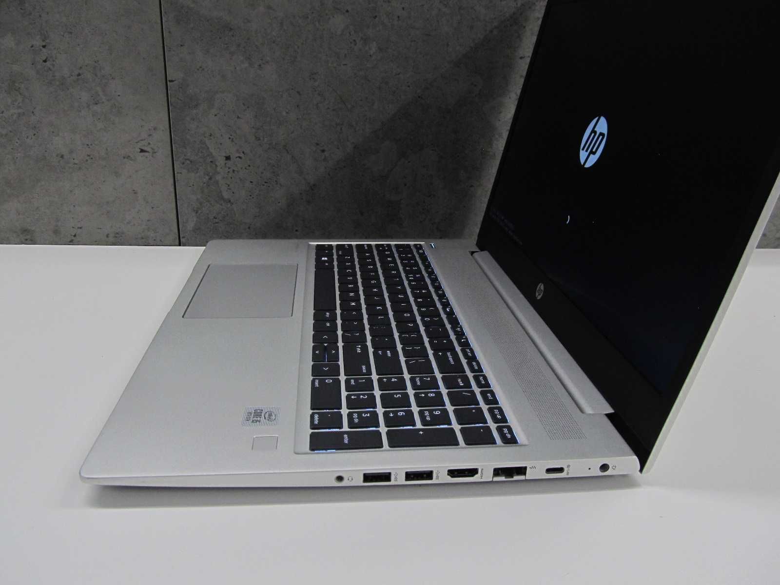 HP ProBook 450 G7 i5 10-Gen ram 8GB dysk 256SSD Laptop do Pracy Nauki