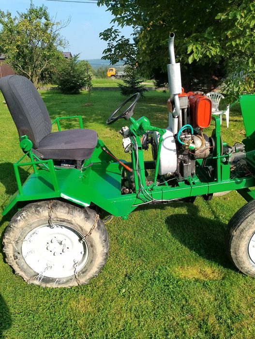 Ciągnik  rolniczy sam