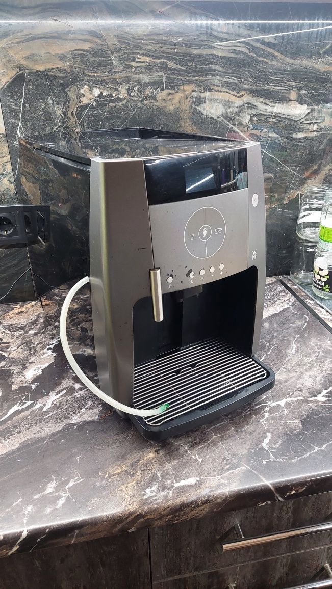 Кофемашина WMF 450 touch кофеварка