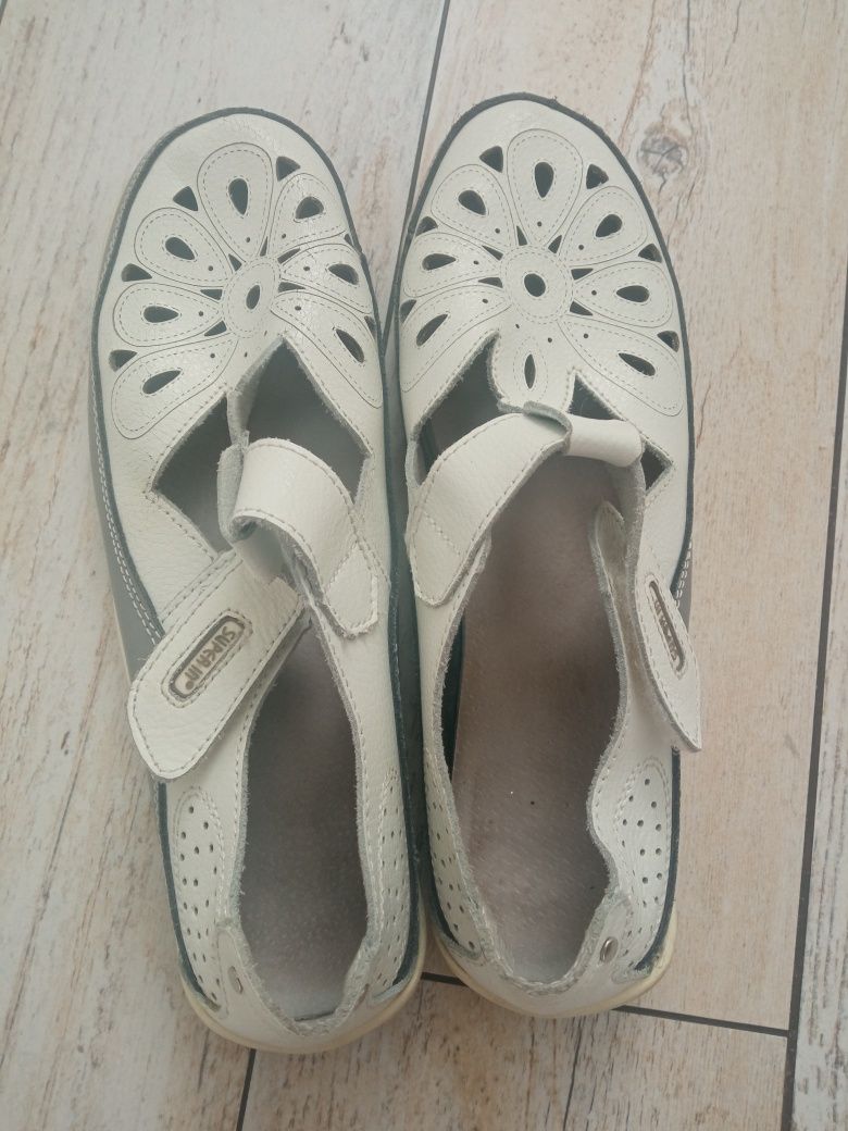 Buty skórzane 39 bardzo wygodne