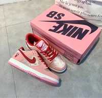 SB Dunk Low x Strange Love Valentine’s Day данки кроссовки найк