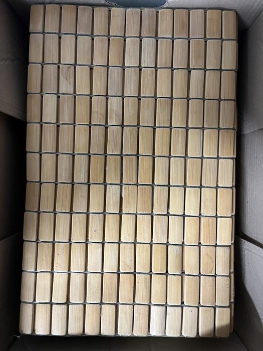 Podkładki drewniane na stół , maty. 40 sztuk