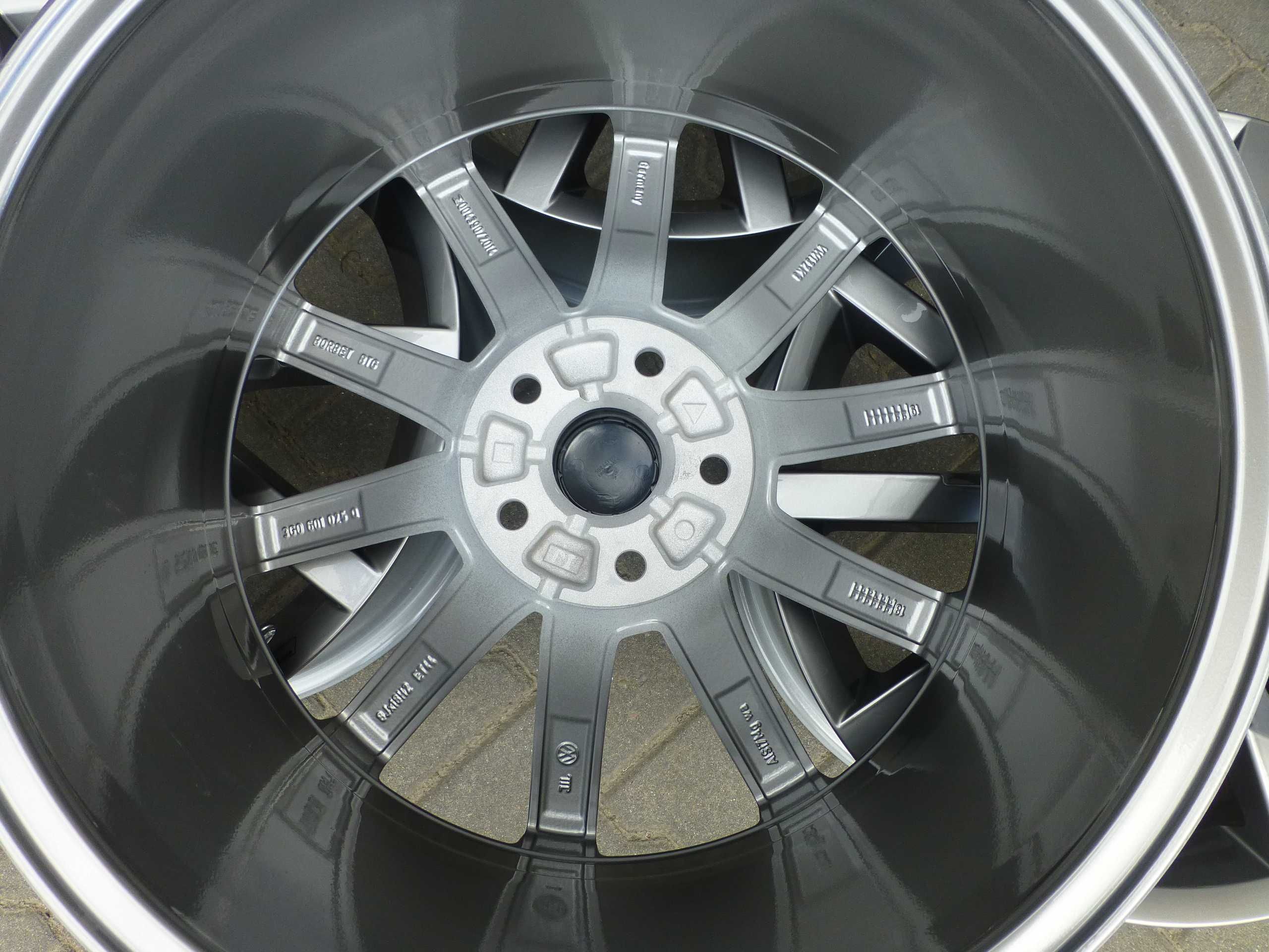 Felgi VW passat b8 b9 18'' R-Line OEM