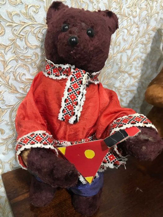 Плюшевый заводной мишка