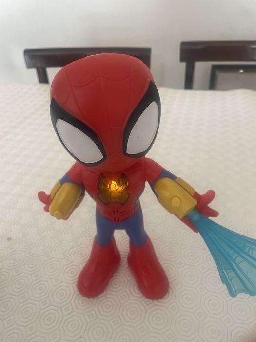 Brinquedo spidey e os seus amigos como novo