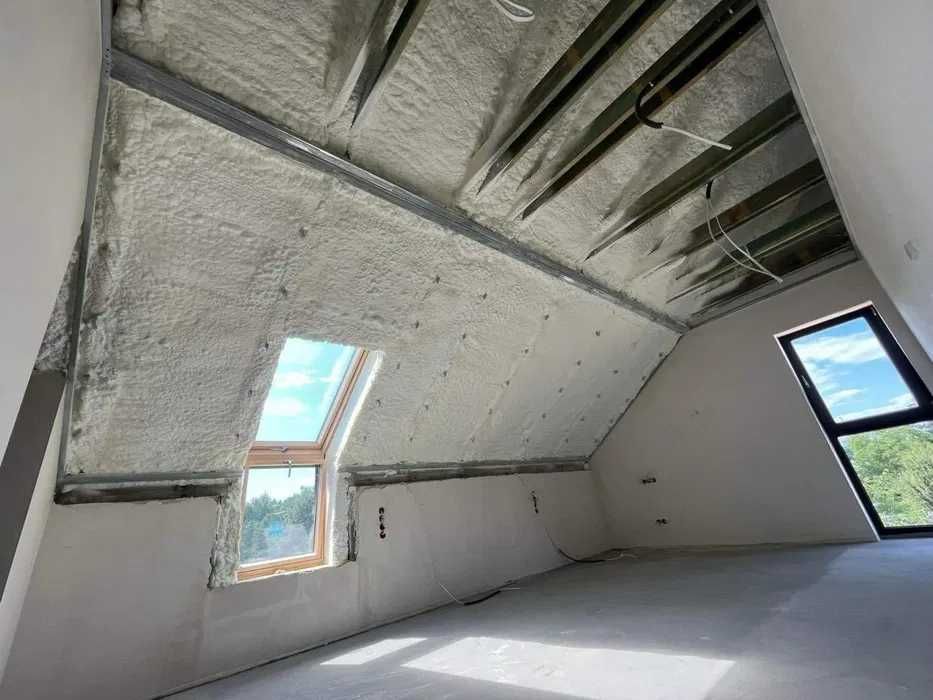 Ocieplanie pianą pur,pianka pur,izolacje natryskowe Darmowa Wycena