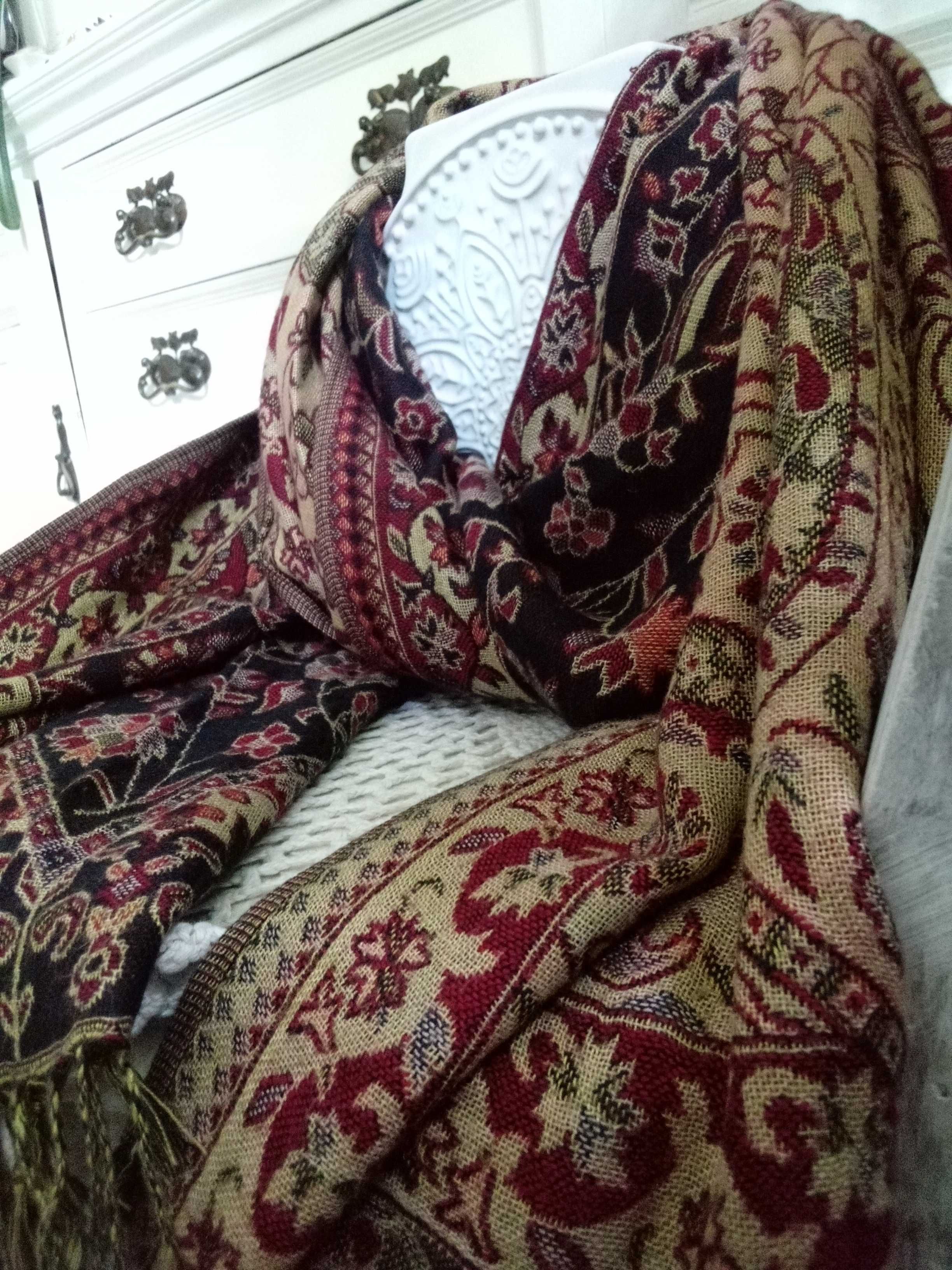 Jak NOWA chusta tkana orientalna oryginalna z Chorwacji