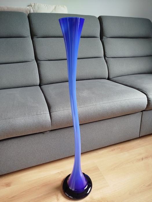 Wazon niebieski wysoki 82 cm uszkodzony