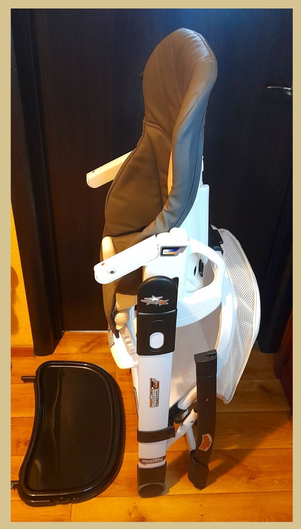 Стульчик для кормления Carrello и столик