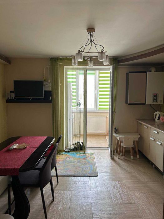 Продам 2 кімнатну квартиру