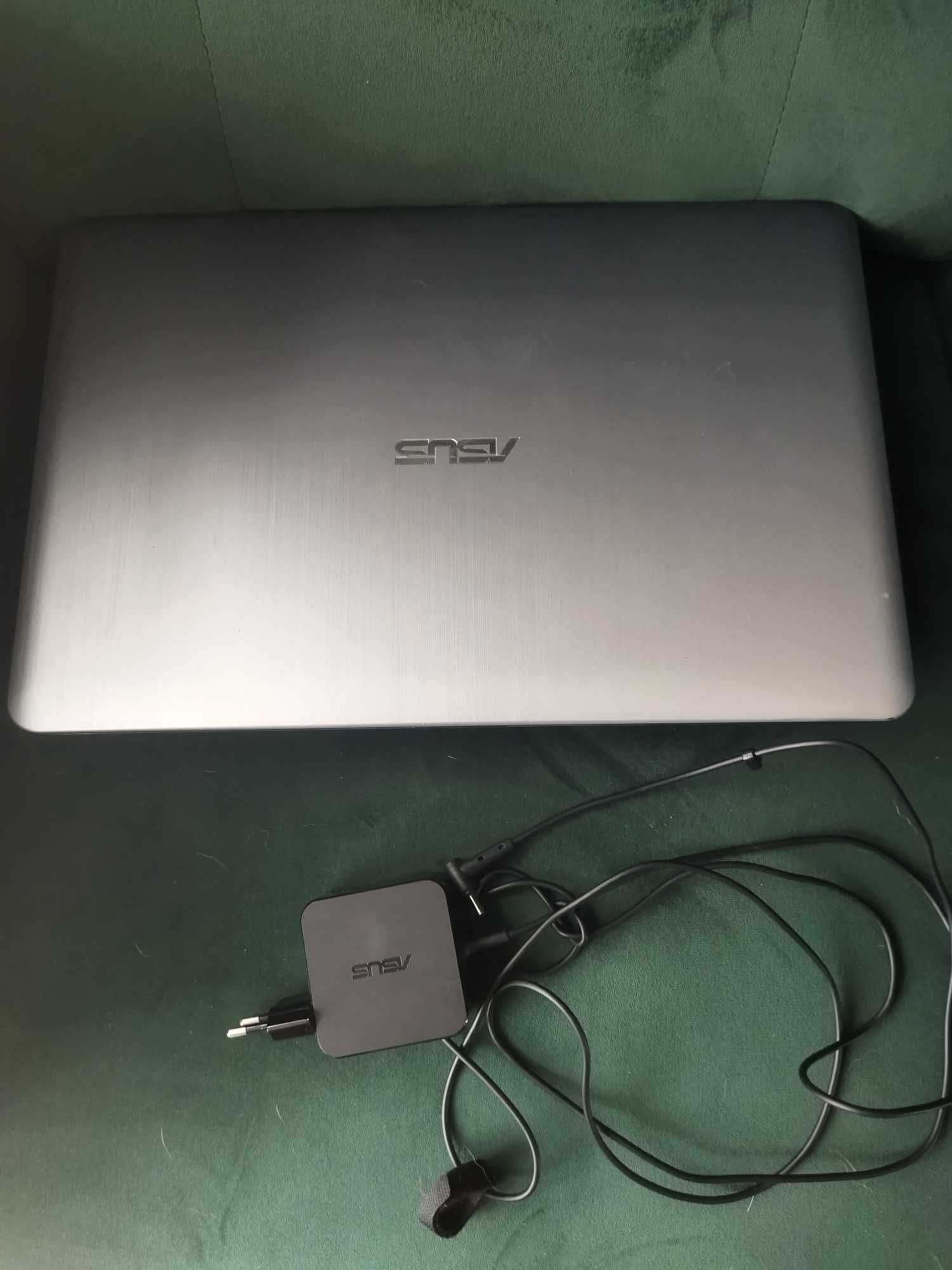 Laptop Asus R541U, Inter Core i3-6006u 2×2,0Ghz, 12gb RAM, 1TB pamięci