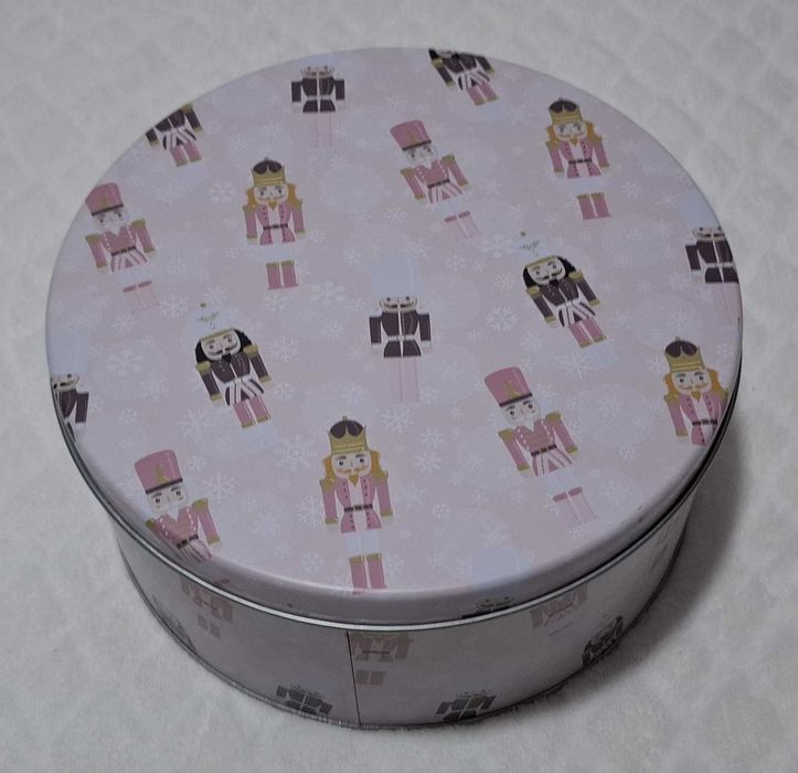 Metalowy okrągły pojemnik z pokrywką, 17x8cm (Kreatywne, Pojemniki)