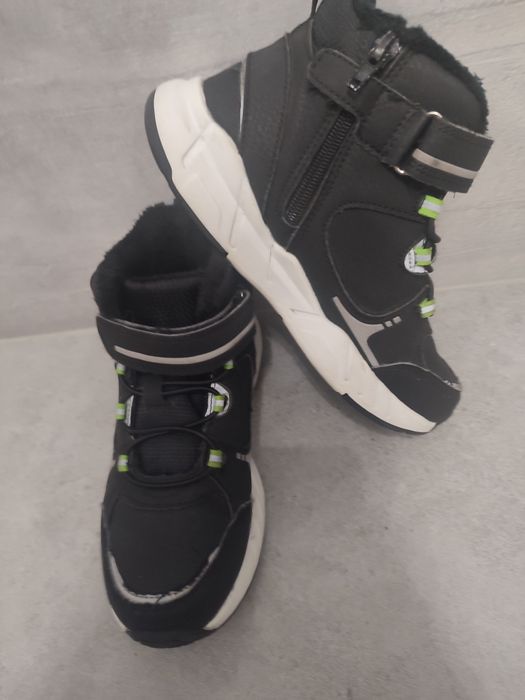 Buty zimowe chłopięce 34