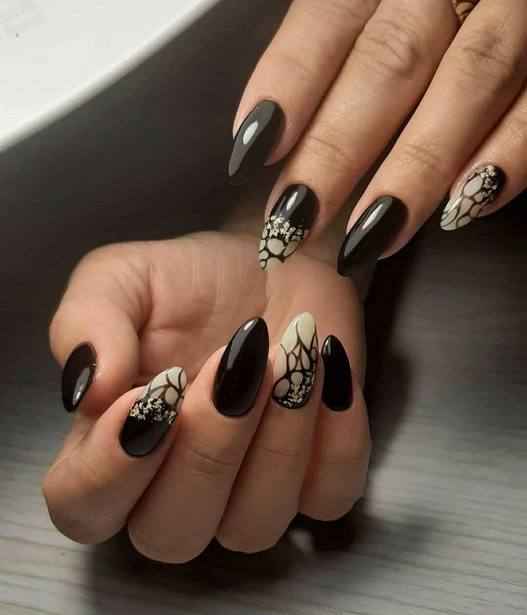 Manicure w Józefowie