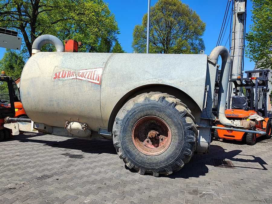 Beczkowóz wóz asenizacyjny Latham Engineering Slurry Guzzler 11 000 L