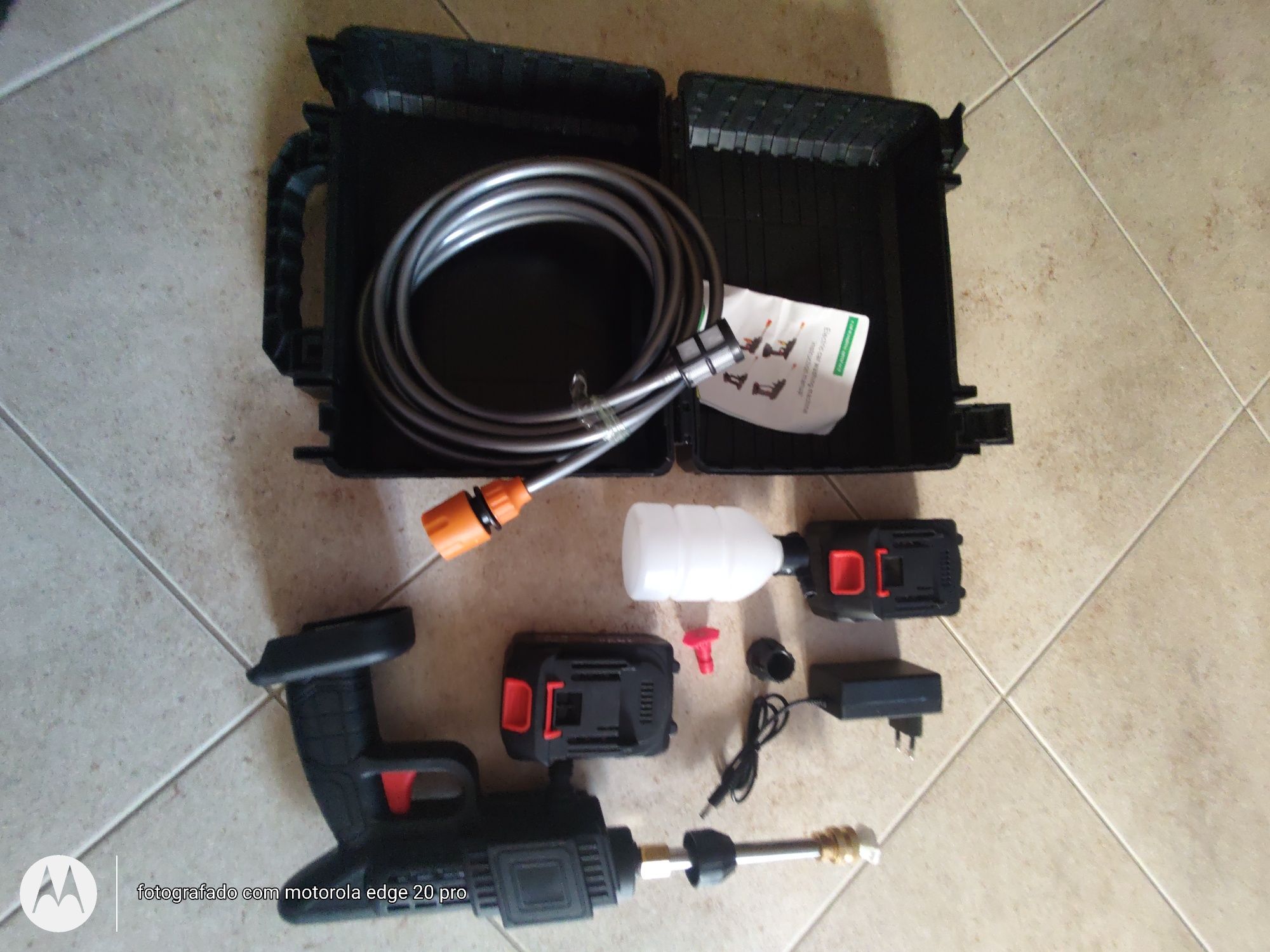 Lavadora de alta pressão com bateria