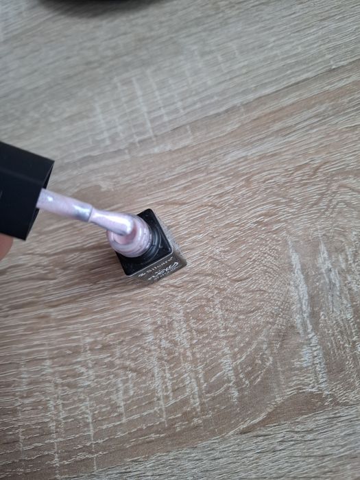 Lakier hybrydowy marka Silcare