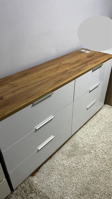 Продам комод на шість ящиків