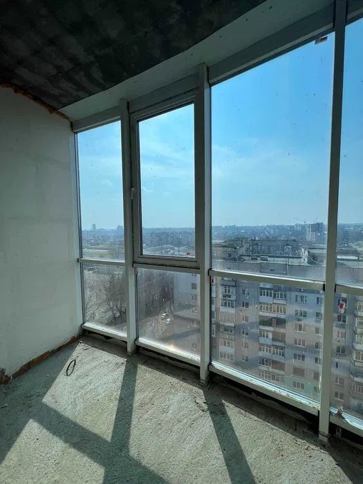 3к крупногабаритна квартира ЖК Ковалівський