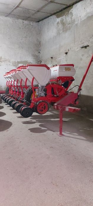 Сівалка Агромастер Planter D 8