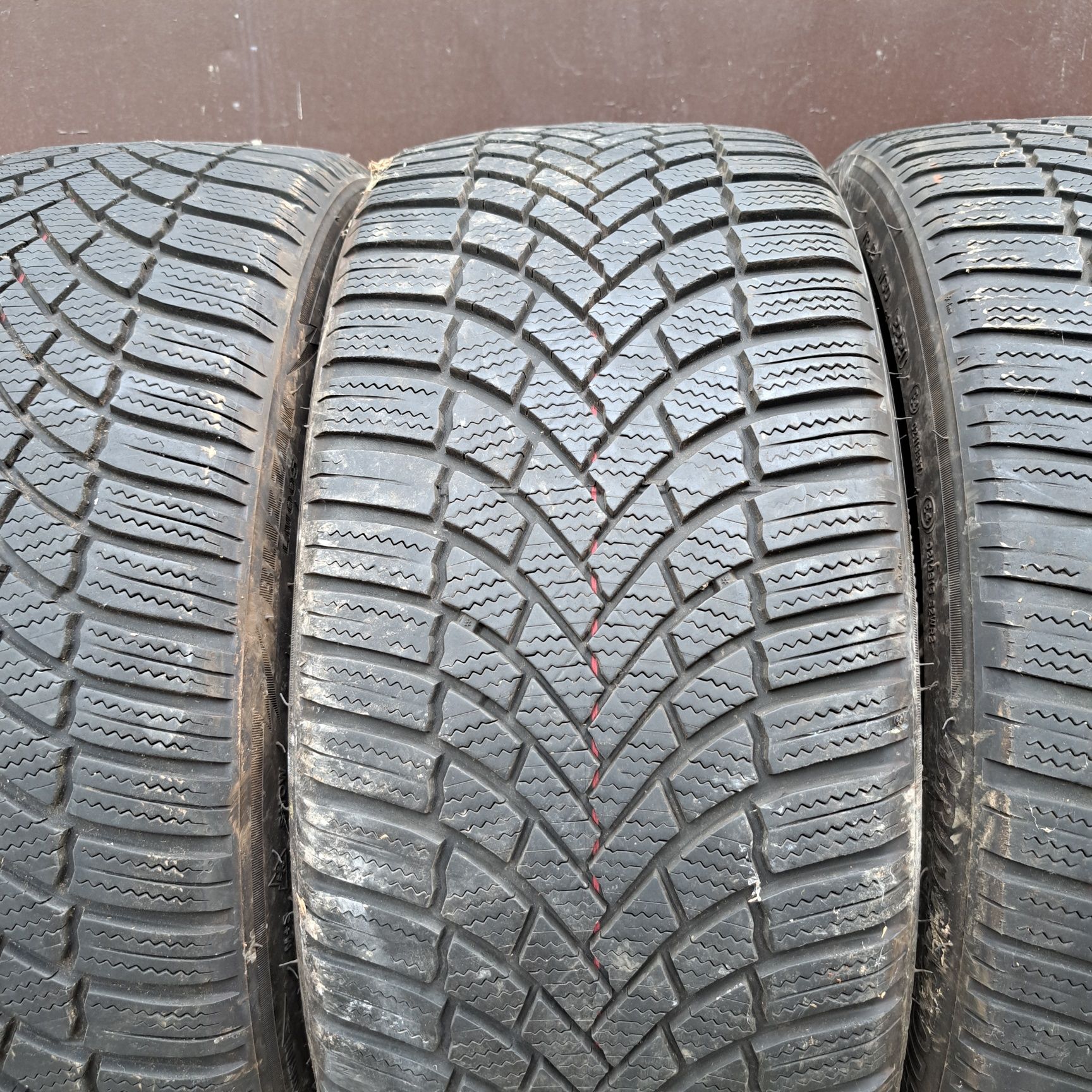 Opony zimowe R19 225/40/19 Bridgestone Blizzak LM005