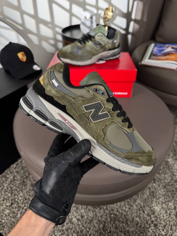 Чоловічі кросівки нью беланс New Balance 2002R ML Khaki [41-46]