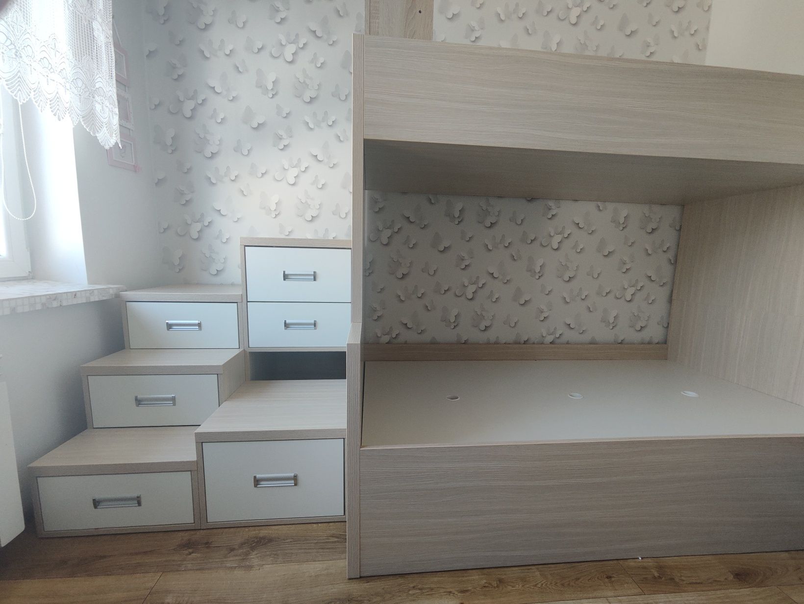 Solidne łóżko piętrowe stan idealny