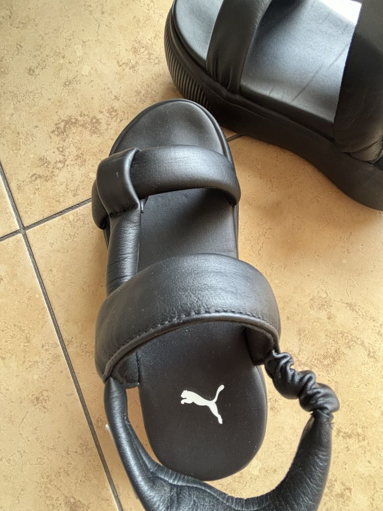 Sandalias Puma novas, leves e conforto