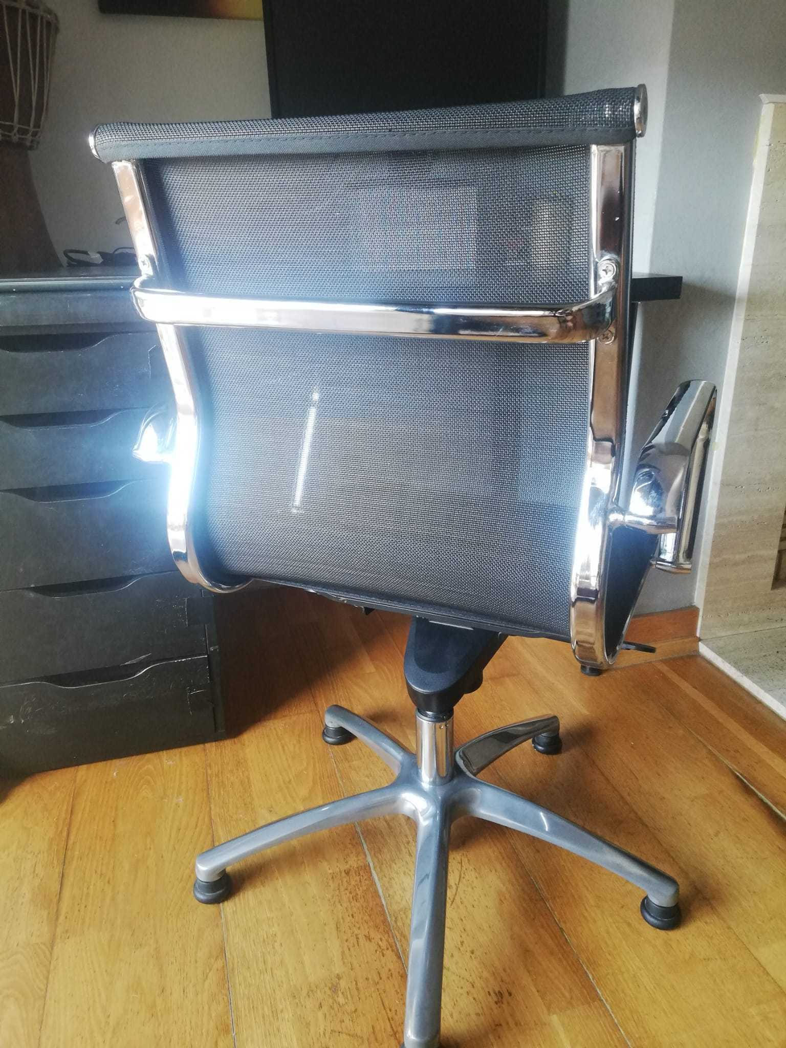 Eames Inspire Office Chair