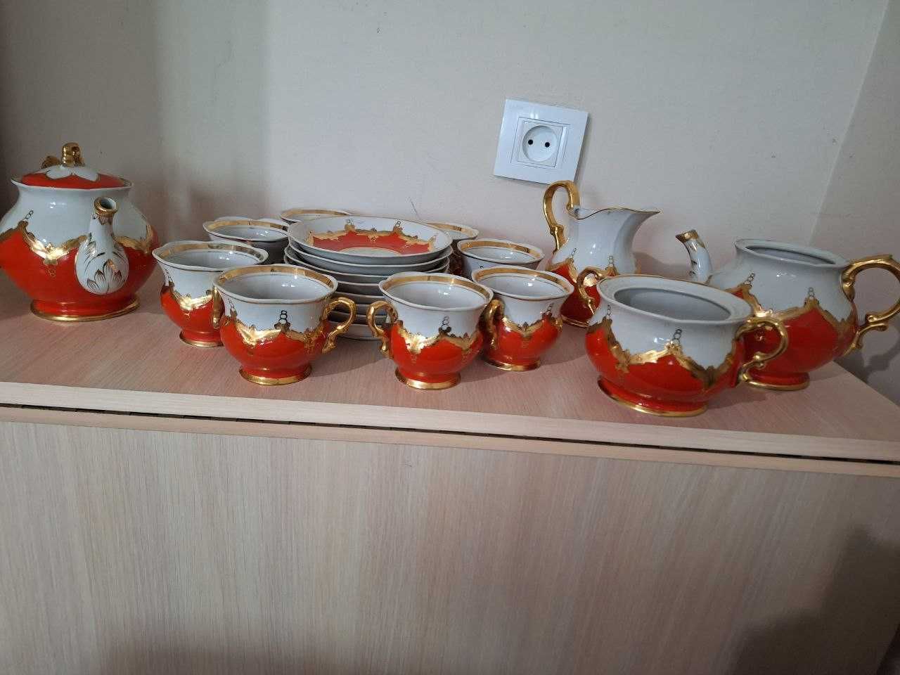 Чайный сервис (Красный бутон) СССР, фарфор