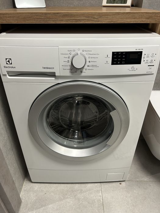 Pralka ELEKTROLUX Slim ew511064sdu