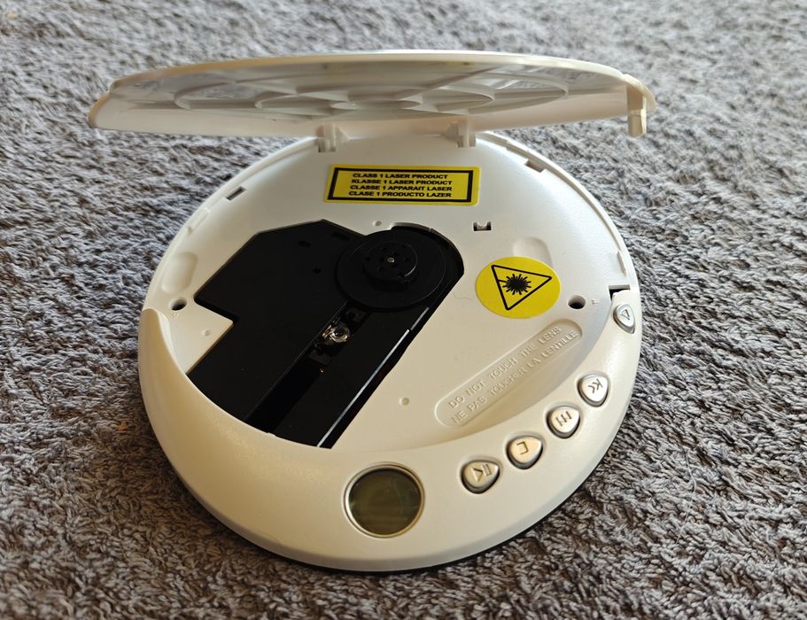 Przenośny odtwarzacz CD MP3 player