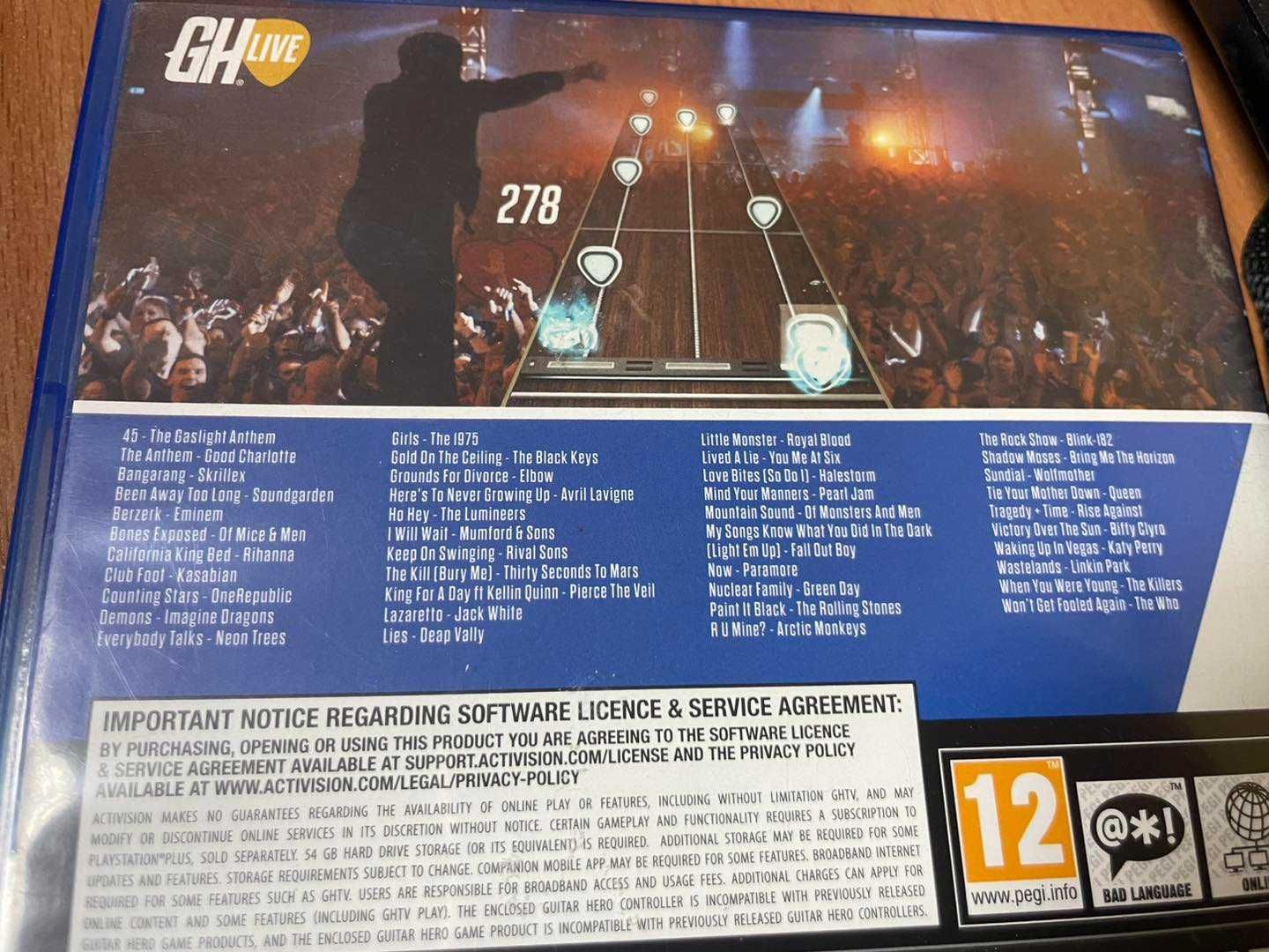 Zestaw do PlayStation 4 GUITAR HERO LIVE z 2 Gitarami