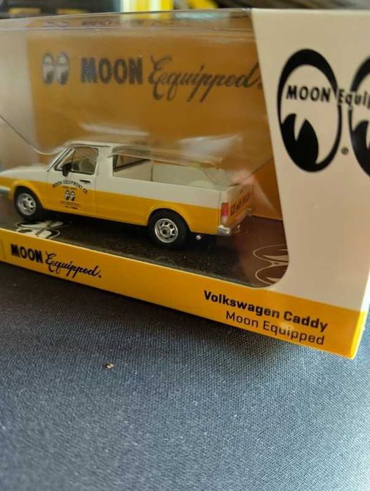 Tarmac Works - Volkswagen Caddy Moon Eyes