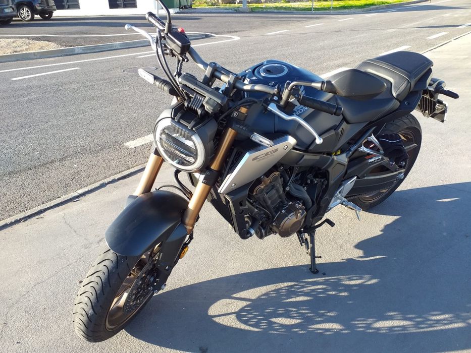 Mota Honda CB 650R - 2600Kms