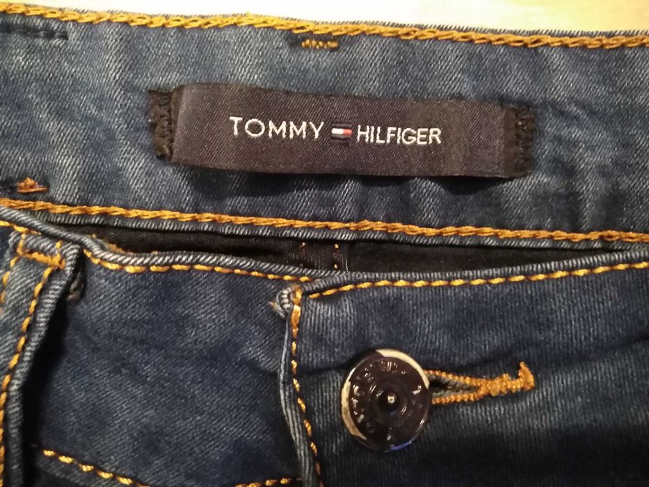 Spodnie dżinsowe Tommy Hilfiger - rozmiar 31 - stan idealny